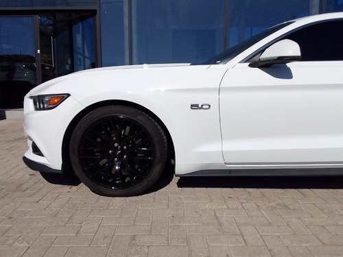 Imagen 3 de 17 de Ford Mustang Gt 5.0