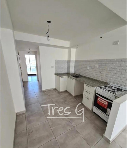 Imagen 3 de 13 de Venta Departamento Semipiso A Estrenar 2 Ambientes Avellaneda Centro C/ Patio Y Parrilla Al Frente