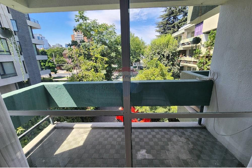 Renovado Departamento 2d+2d Providencia