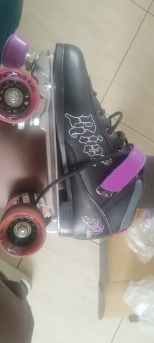 Patines Roller Derbi Modelo Riot , Talla 40.5 (Usado)