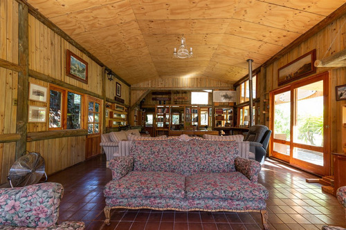 Gran Terreno Con Casa En Lo Barnechea