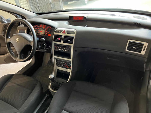 Imagen 8 de 14 de Peugeot 307 2010 1.6 Xs 110cv Mp3