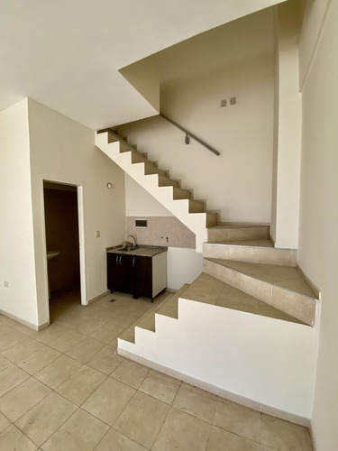 Local Duarte Quiros - 70m2 Local En Venta Las Palmas