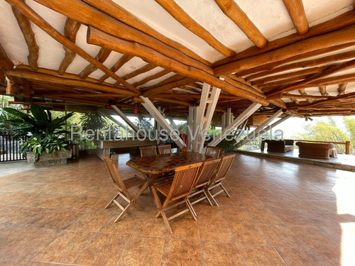 En Venta Espectacular Vivienda En Los Guayabitos Mfl