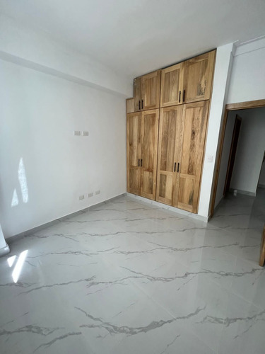 Amplios Aptos Listos Con Excelentes Terminaciones En Vista Hermosa Vive En Zona Residencial Tranquila Y Cómoda!