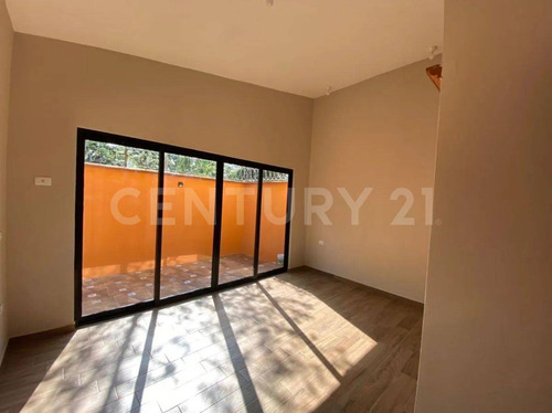 Casa De Un Solo Piso En Venta - Xico, Veracruz