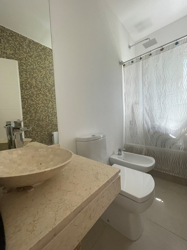 Imagen 15 de 30 de Casa En Venta En El Golf, Nordelta, G.b.a. Zona Norte