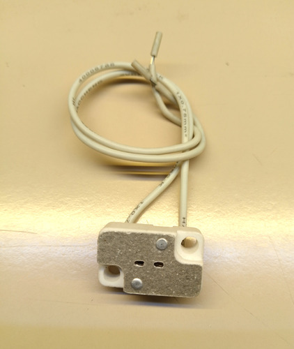 Zócalo Para Bi Pin De 12v Rectangular Con Cable Siliconado