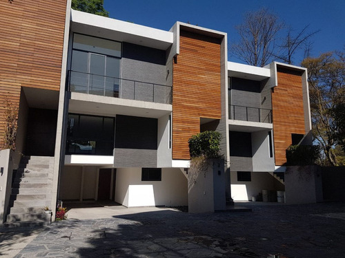 Estrene Hermosa Casa Con Vista Panoramica Y Acabados De Lujo