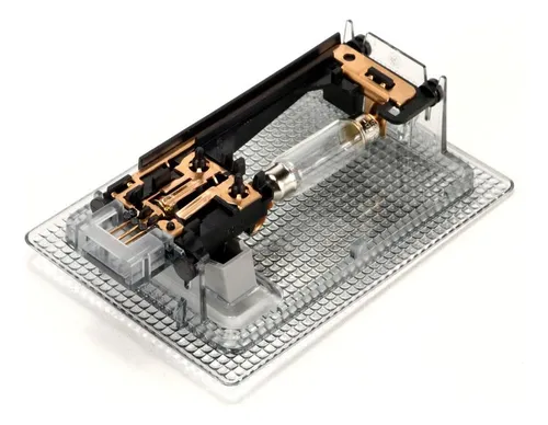 Linterna Luz Techo Interna Tracker C 21/22 Gm 13126729