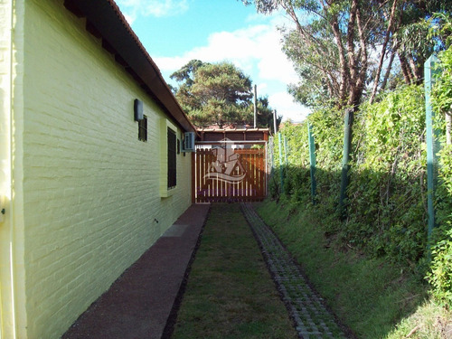 Casa En Punta Del Este Zona Mansa- Ref: 28811