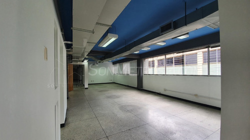 Imagen 12 de 30 de Oficina En Venta La Urbina