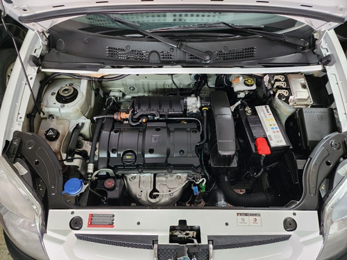 Imagen 9 de 10 de Peugeot Partner 2021 1.4 Furgon Confort