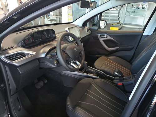 Imagen 8 de 15 de Peugeot 2008 1.6 Feline Tiptronic - Avec Peugeot