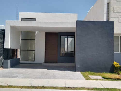 Imagen 1 de 12 de Casa Sola En Venta Bosque Sereno
