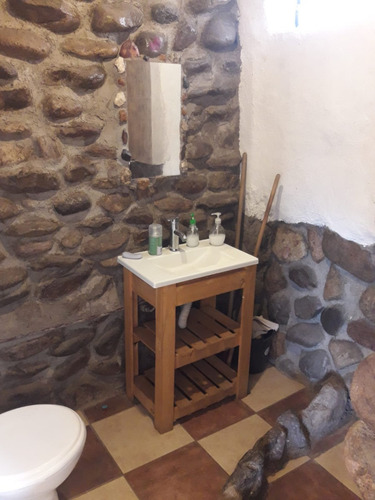 Cabaña De 30m2 Con Lote 1000m2.vistas Espectaculares A Los Cerros Con Nieves Eternas.,a 10km De Uspallata.