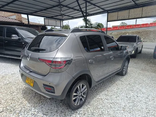 Renault Stepway 1.6 Intens automatica