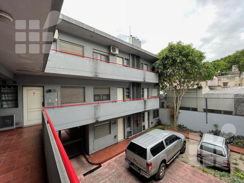 Imagen 7 de 20 de Departamento - La Plata
