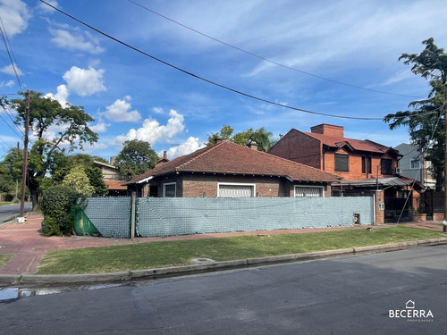 Chalet En Venta En Barrio Inglés - Hurlingham