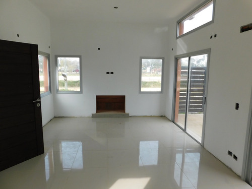 Imagen 5 de 12 de Venta Casa 3 Dormitorios El Pinar A Estrenar