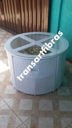 Imagem 3 de 8 de Mesa Pizza De Fibra Sintetica