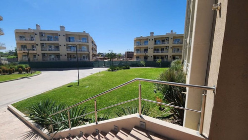 Venta Departamento 3 Amb Pilar Balcon Cochera