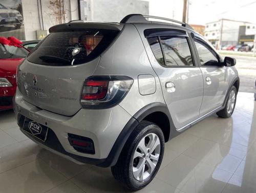 Imagem 4 de 10 de Renault Sandero Step 16r 2017