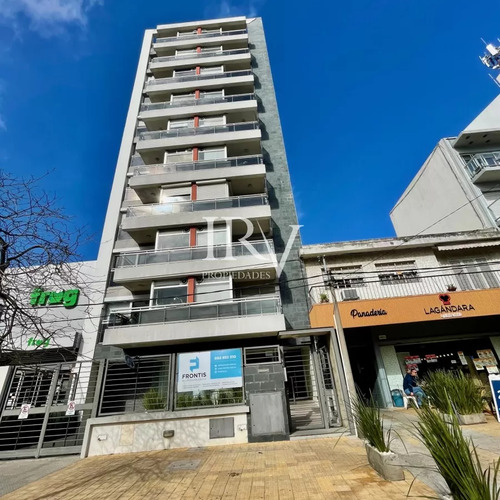 Venta Apartamento 1dorm. Aire Acond. Gimnasio. Parrill. Piscina.