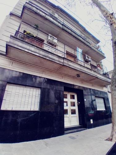 Venta Departamento 2 Ambientes Planta Baja Con Patio