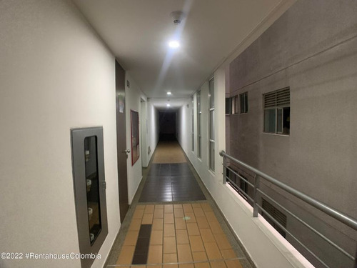 Imagen 24 de 30 de Vendo Apartamento En Castilla(bogota) C.m 23-418