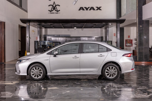 Toyota Corolla Xei Hybrid 2025 Gris Plata 0km