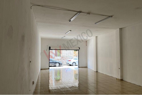 ¡renta De Local Comercial Con Excelente Ubicación En El Centro!