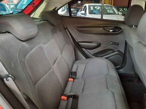 Imagem 8 de 12 de Chevrolet Onix 2015 1.4 Lt 5p