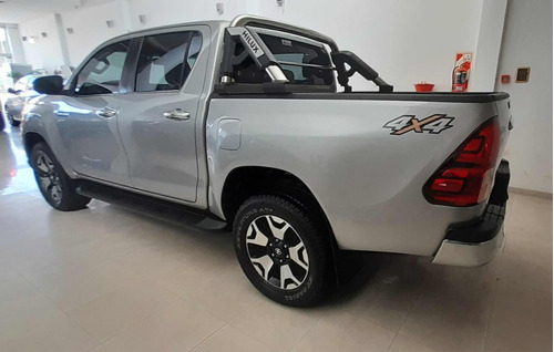 Toyota Hilux 2.8 Cd Srx 177cv 4x4 At