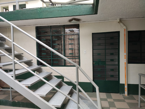 Imagen 2 de 15 de Alquiler Suite Para Estudiante O Joven Profesional, Ubicada En Sector Familiar, Cerca De Universidades, Lineas De Buses, Área De Restaurantes Y Demás Servicios.