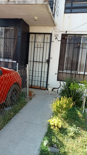 Casa En Venta-calle Villa Logroño 127a, Villa Fontana, Tlajomulco De Zúñiga, Jalisco. (36289520818)