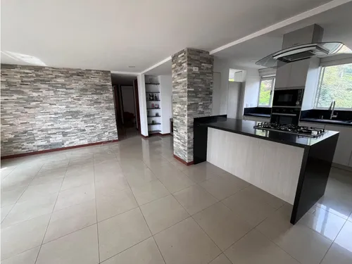 103m2 Apartamento En El Poblado