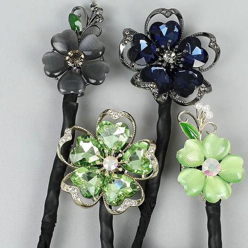 Pinza Para El Cabello Con Flores De Diamantes De Imitación