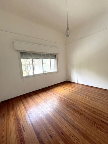 Magnifica Casa De Estilo Proxima A Bulevar España Y Ellauri!! Unica!!!