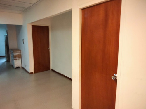 Imagen 6 de 12 de #1613 Local 800m2 California Norte.