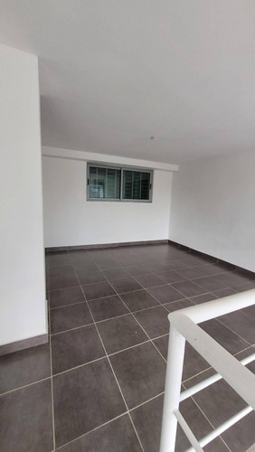 Imagen 3 de 13 de Adriana Castellanos +58 412 6697984 Vende Apartamento En Residencias Vistapo, Planta Baja Cod. 159696