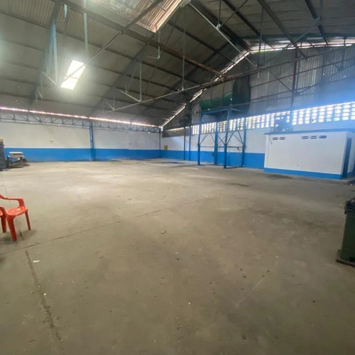 Imagen 4 de 9 de En Venta Galpón Comercial, Palo Negro