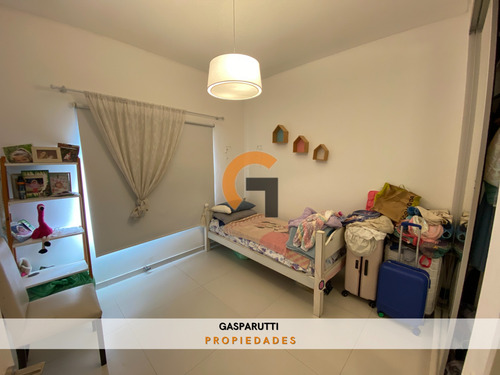 Casa En Venta, 3 Dorm.+ 1 Escritorio Barrio San Matías!