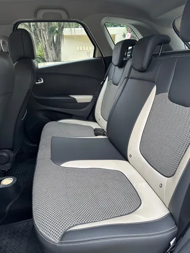 Renault Captur 2.0 Intens Automática