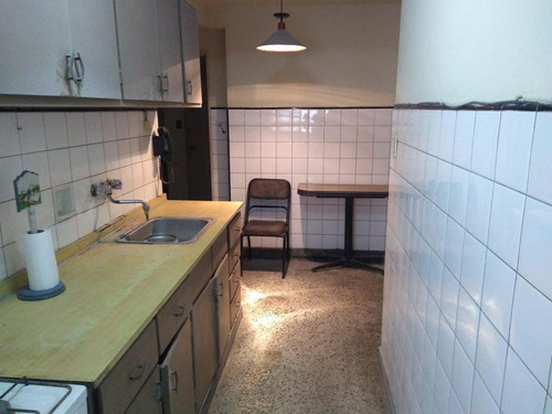 Imagen 12 de 17 de Departamento -3 Amb. Con Dependencia- Rivadavia 6100- Caballito