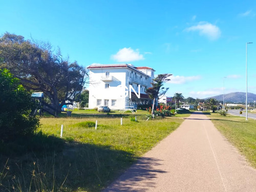A Pasos De La Playa