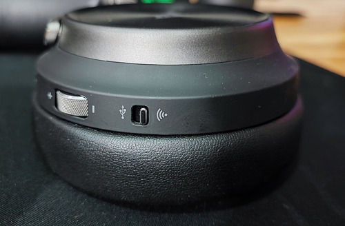 Audífonos Corsair Virtuoso Se Rgb Gris (Usado)
