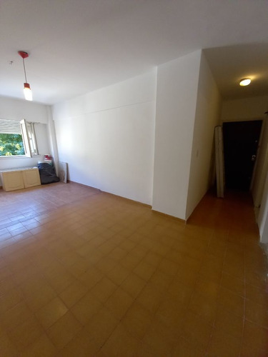 Imagen 2 de 11 de Departamento En Venta En Abasto