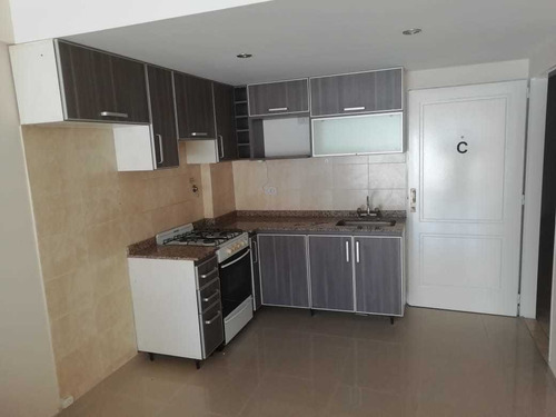 Imagen 5 de 8 de Venta 1 1/2 Amb. Frente C/balcón (1°c) Villa Del Parque