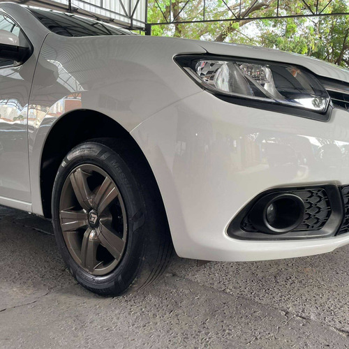 Imagem 3 de 15 de Renault Sandero 1.6 16v Sce Flex Expression Manual